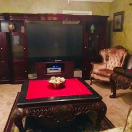 Best Deal In Town! Entire 1 Bedroom Apartment 59 Монтгомери Экстерьер фото
