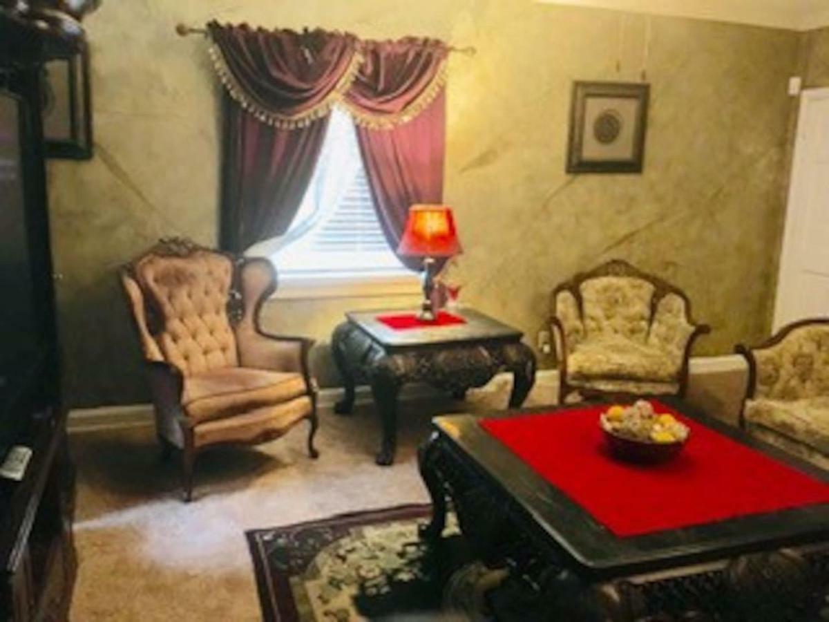 Best Deal In Town! Entire 1 Bedroom Apartment 59 Монтгомери Экстерьер фото